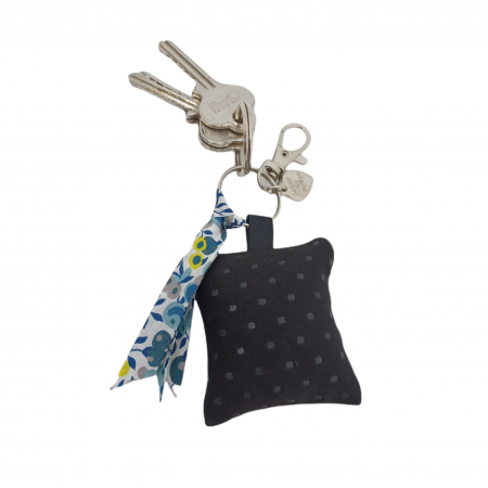 Scented Pillow Key Ring Fève tonka