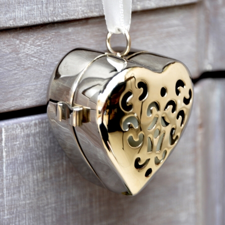Petit Coeur de Parfum solide ARGENT: Parfum au choix