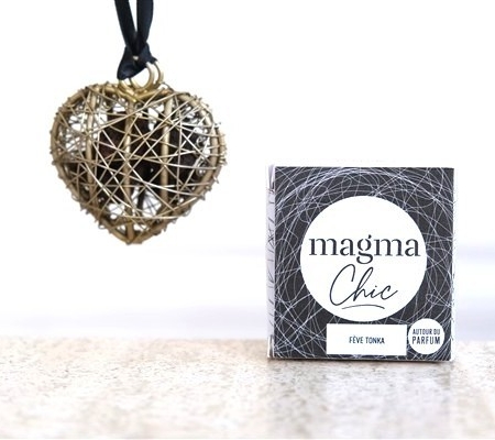 Magma Chic Small Heart in Gold Wire
